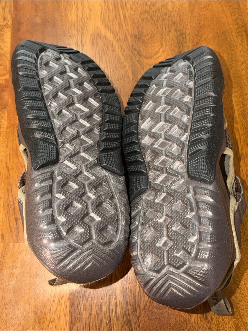CROCS Swiftwater Men's Taupe and Beige Mesh Sport Slides